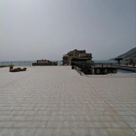 Singola Su Attico Panoramico *
