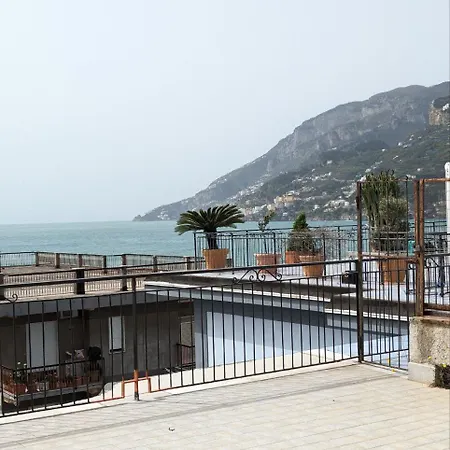 Singola Su Attico Panoramico
